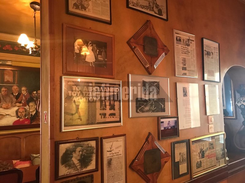 «Μαγεμένος αυλός»: Αυτό ήταν το στέκι του Μάνου Χατζιδάκι στο Παγκράτι [εικόνες & βίντεο] | iefimerida.gr 14