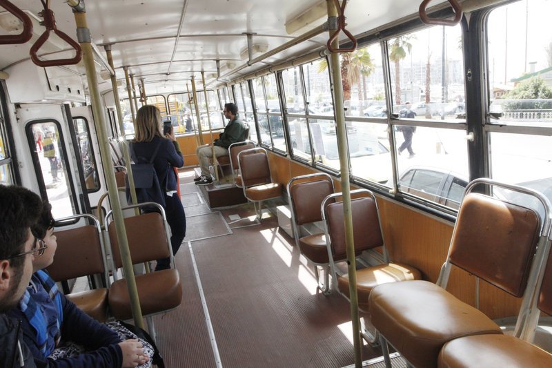 Μια βόλτα στο παρελθόν: Καστέλλα-Πασαλιμάνι με παλιά λεωφορεία και τρόλεϊ [εικόνες] | iefimerida.gr 10