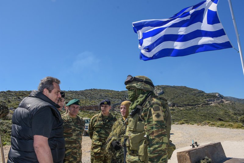 Καμμένος: «Αν έχουν τα κότσια ας τολμήσουν να αμφισβητήσουν έστω και ένα χιλιοστό»[εικόνες] | iefimerida.gr 5