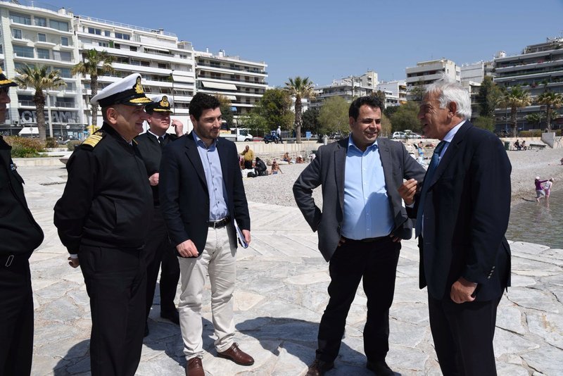 Επτά μήνες μετά το ναυάγιο του «ΑΓΙΑ ΖΩΝΗ ΙΙ» η κυβέρνηση διαβεβαιώνει: Καθαρές οι παραλίες | iefimerida.gr 4