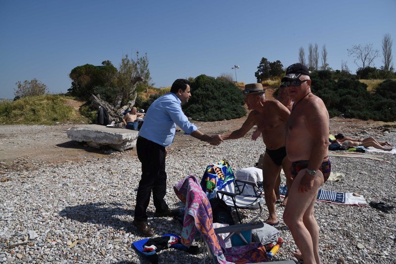 Επτά μήνες μετά το ναυάγιο του «ΑΓΙΑ ΖΩΝΗ ΙΙ» η κυβέρνηση διαβεβαιώνει: Καθαρές οι παραλίες | iefimerida.gr 1