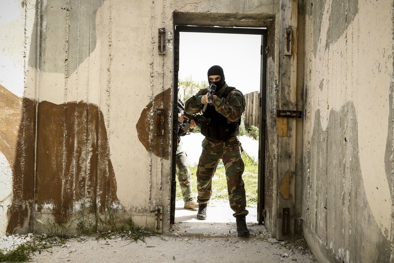 ΕΚΑΜ: Η επίλεκτη μονάδα της ΕΛ.ΑΣ. -Βήμα βήμα η εκπαίδευση των ανδρών [εικόνες] | iefimerida.gr 24