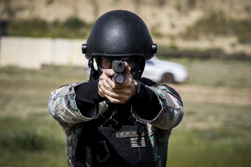 ΕΚΑΜ: Η επίλεκτη μονάδα της ΕΛ.ΑΣ. -Βήμα βήμα η εκπαίδευση των ανδρών [εικόνες] | iefimerida.gr 17