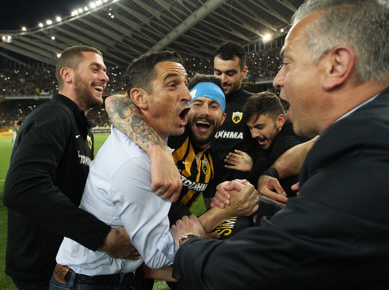 Super League: Πάρτι στο ΟΑΚΑ για την πρωταθλήτρια ΑΕΚ, 2-0 τον Λεβαδειακό [εικόνες] | iefimerida.gr 0