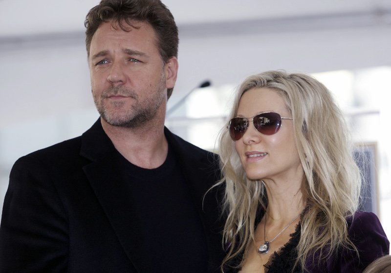 Ο Ράσελ Κρόου χώρισε και πουλά τα πάντα σε δημοπρασία -Από ρολόγια μέχρι έπιπλα [βίντεο] | iefimerida.gr 0