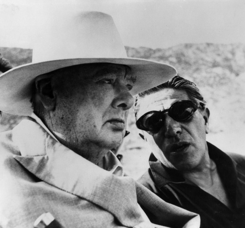 Οταν ο Ωνάσης ταξίδευε στο Αιγαίο με τον Τσόρτσιλ -Πώς έριξε την Κάλλας, η γνωριμία με την Τζάκι [εικόνες] | iefimerida.gr 1