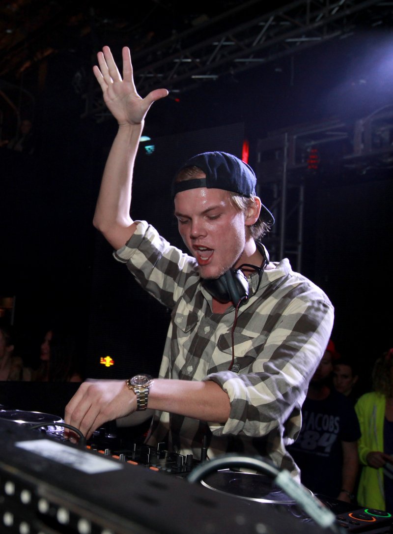 Ο dj Τιέστο θυμάται τον πρόωρα χαμένο Avicii | iefimerida.gr 0