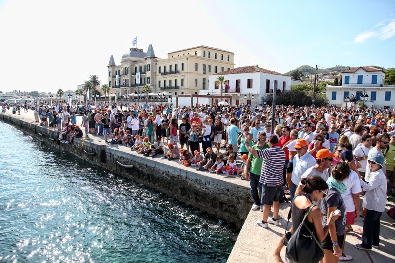 Βραβείο στη Μαρίνα Κουταρέλλη που ίδρυσε τον Μαραθώνιο στις Σπέτσες | iefimerida.gr 2
