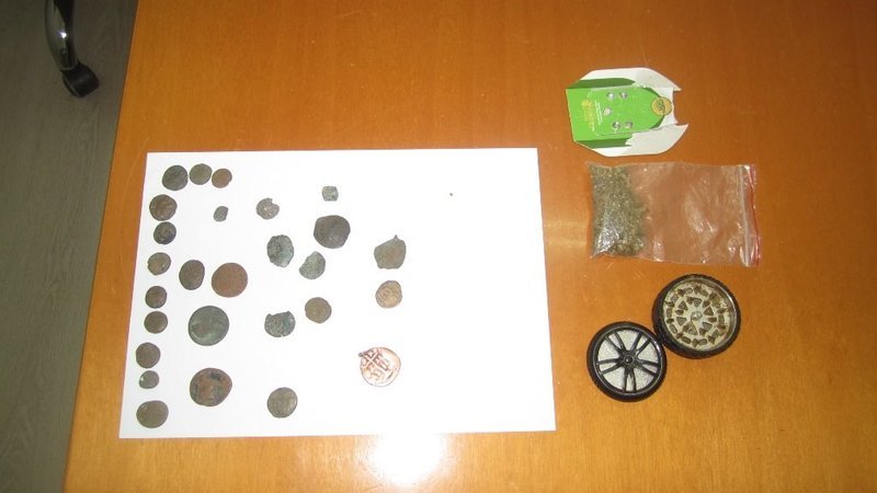 Ηγουμενίτσα: Συνελήφθη 45χρονος αρχαιοκάπηλος -Είχε αντικείμενα από την ελληνιστική περίοδο [λίστα & εικόνες] | iefimerida.gr 0