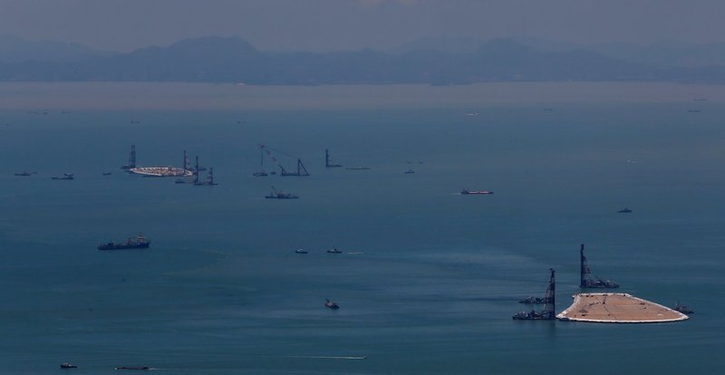 Η μεγαλύτερη γέφυρα πάνω από θάλασσα στον κόσμο -55 χλμ., θα συνδέει Χονκ Κονγκ με Κίνα [εικόνες] | iefimerida.gr 4