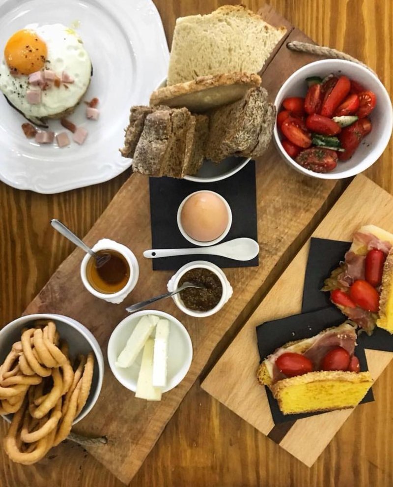 7 Cactus: Σε αυτό το μαγαζί στο Κουκάκι, μέσα σε έναν κήπο με φραγκόσυκα, θα φας μανιάτικο brunch [εικόνες] | iefimerida.gr 0