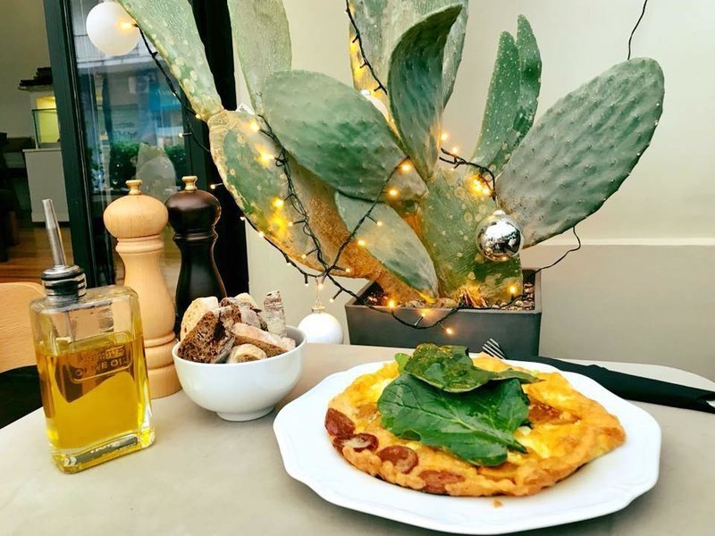 7 Cactus: Σε αυτό το μαγαζί στο Κουκάκι, μέσα σε έναν κήπο με φραγκόσυκα, θα φας μανιάτικο brunch [εικόνες] | iefimerida.gr 3