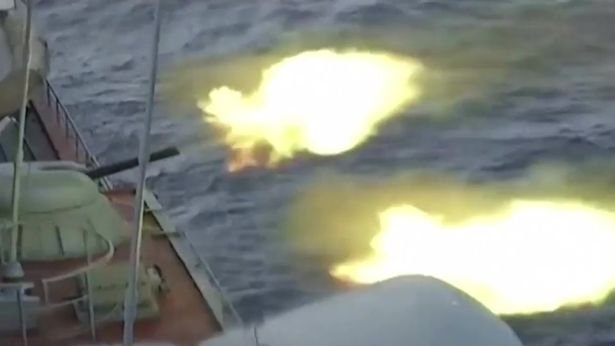 Οι εντυπωσιακές ασκήσεις του ρωσικού στόλου -Πύραυλοι Κρουζ στη Θάλασσα της Ιαπωνίας [βίντεο]  | iefimerida.gr 3