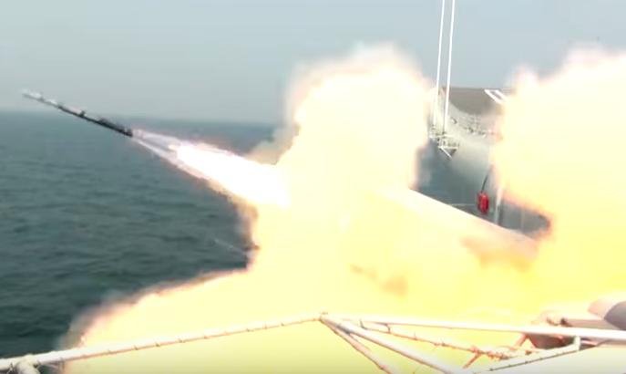 Επίδειξη της ναυτικής ισχύος της Κίνας έκανε ο Σι Τζινπίνγκ – επιθέωρησε στόλο 48 πλοίων [εικόνες & βίντεο]   | iefimerida.gr 4