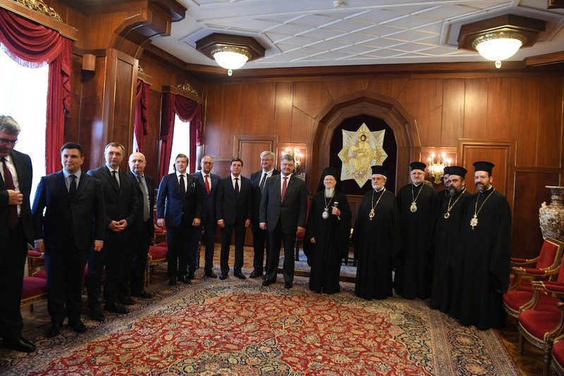 Στο Φανάρι ο Πρόεδρος της Ουκρανίας Ποροσένκο -Συνάντηση με τον Βαρθολομαίο [εικόνες] | iefimerida.gr 6