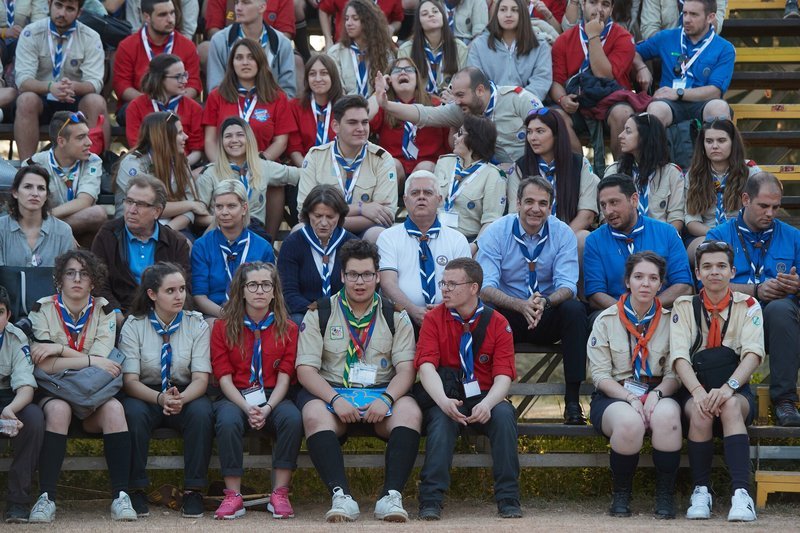 Στους προσκόπους ο Μητσοτάκης -Mίλησε και φωτογραφήθηκε μαζί με τα παιδιά [εικόνες] | iefimerida.gr 1