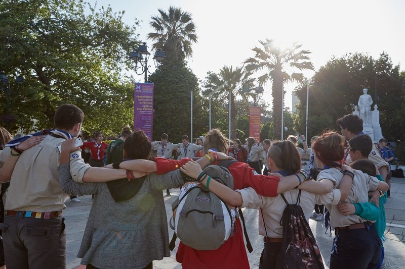 Στους προσκόπους ο Μητσοτάκης -Mίλησε και φωτογραφήθηκε μαζί με τα παιδιά [εικόνες] | iefimerida.gr 5