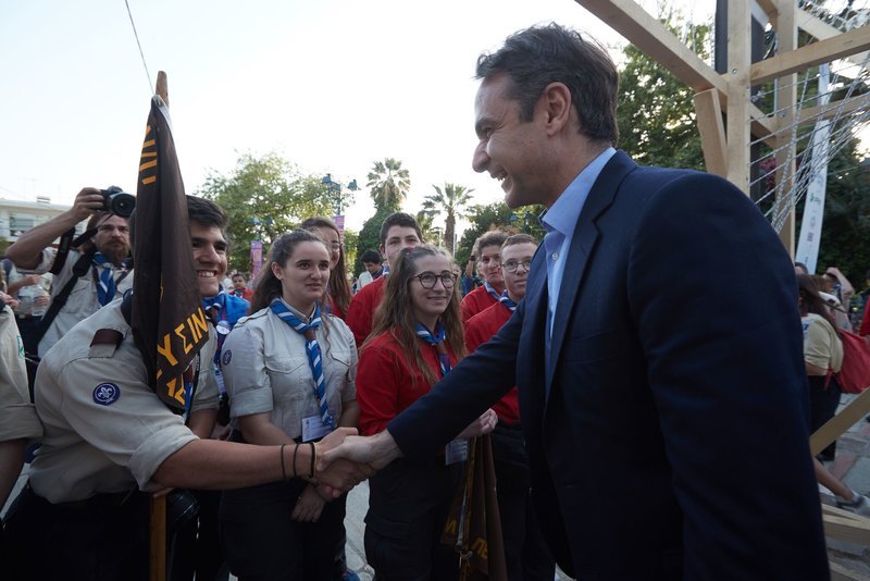 Στους προσκόπους ο Μητσοτάκης -Mίλησε και φωτογραφήθηκε μαζί με τα παιδιά [εικόνες] | iefimerida.gr 6