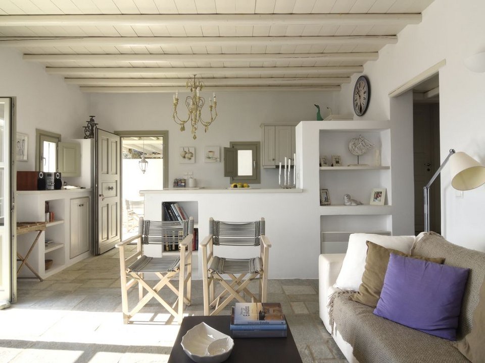 Αυτό το σπίτι στη Φολέγανδρο, με τη θέα στο απέραντο γαλάζιο, το εκθείασαν και οι Financial Times! [εικόνες] | iefimerida.gr 12