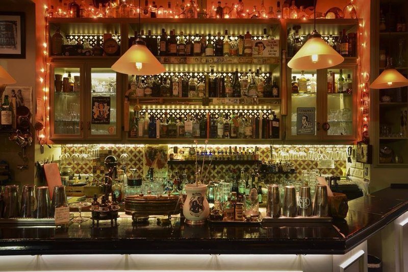 Βγαίνουμε για ποτό στα 8 μπαρ της Αθήνας που πήραν έξτρα διάκριση -Τέλεια κοκτέιλ, ψαγμένη διακόσμηση [εικόνες] | iefimerida.gr 12