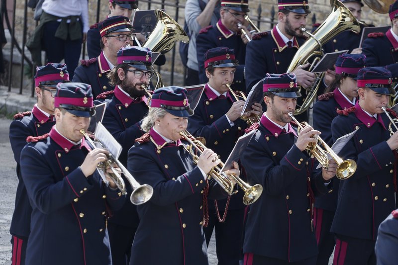  Κέρκυρα: Περιφορά του Επιταφίου μέσα στο Παλιό Φρούριο [εικόνες] | iefimerida.gr 4