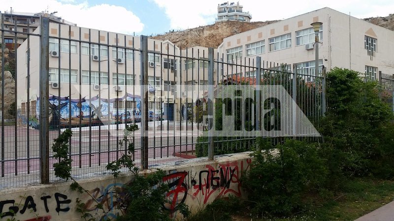 Τραγωδία στο Κερατσίνι για μία selfie: 16χρονος έπεσε από ύψος 60 μέτρων [εικόνες] | iefimerida.gr 0