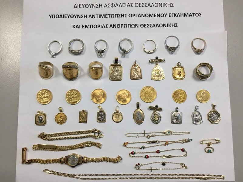 Κλοπιμαία που βρέθηκαν κατά τη διάρκεια της επιχείρησης της ασφάλειας Θεσσαλονίκης.