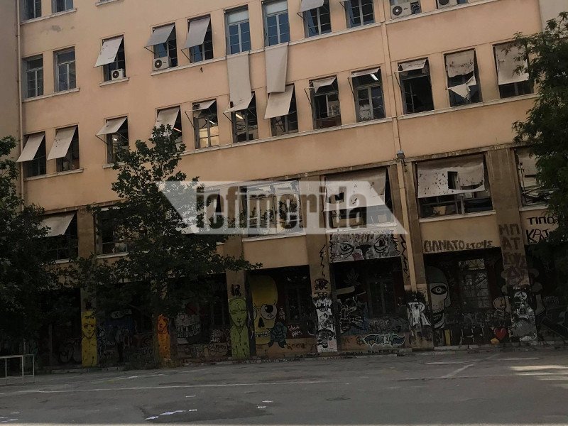 Ρεπορτάζ iefimerida: Το ΕΜΠ στο έλεος των μπαχαλάκηδων -Εικόνες ντροπής | iefimerida.gr 5