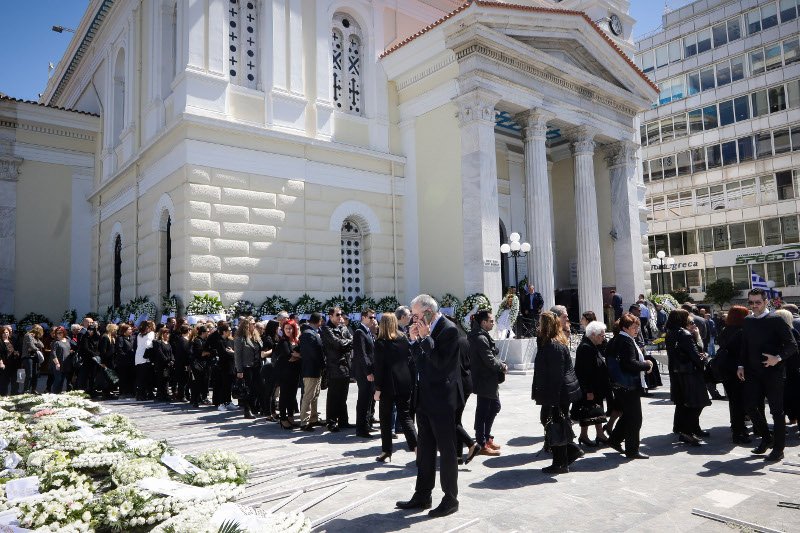 Πώς αποφάσισε να μένουν κλειστά τα καταστήματα την Κυριακή ο Στέλιος Σκλαβενίτης -Αποκάλυψη στον επικήδειο | iefimerida.gr 1
