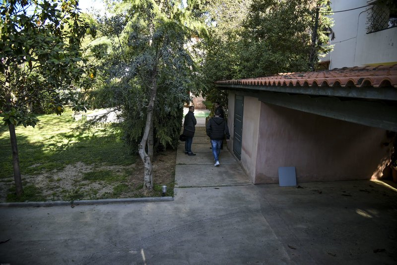 7 ώρες χειρουργείο ο επιχειρηματίας που πυροβόλησαν ληστές στην Κηφισιά | iefimerida.gr 0