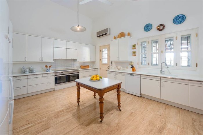 Αυτό είναι το  ακριβότερο σπίτι στην Ελλάδα,  σύμφωνα με το Sotheby’s -Με 3 ιδιωτικές παραλίες [βίντεο] | iefimerida.gr 10