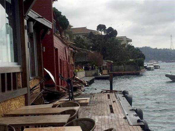 Απίστευτες φωτογραφίες από το αρχοντικό που «εμβολίστηκε» από τάνκερ στον Βόσπορο [εικόνες] | iefimerida.gr 7