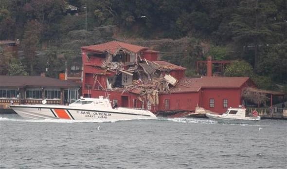 Απίστευτες φωτογραφίες από το αρχοντικό που «εμβολίστηκε» από τάνκερ στον Βόσπορο [εικόνες] | iefimerida.gr 4