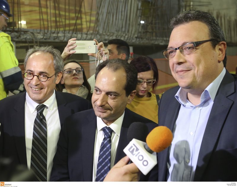 Στον σταθμό «Νομαρχία» του μετρό Θεσσαλονίκης ο μετροπόντικας «Φρίξος» [εικόνες] | iefimerida.gr 0