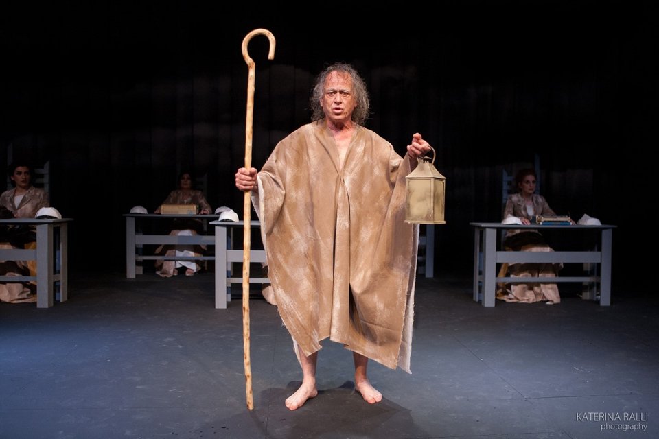 H επιστροφή του Νίκου Καλογερόπουλου στη σκηνή [βίντεο] | iefimerida.gr 0