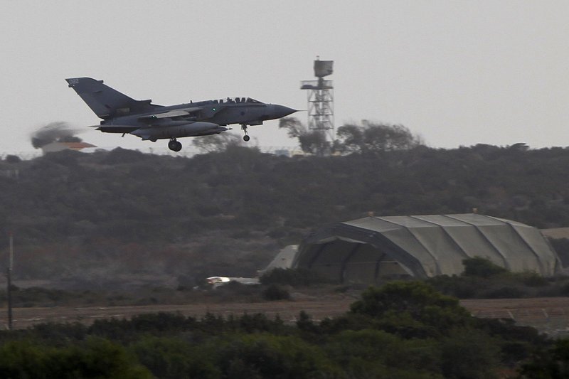 Τα καταδιωκτικά Tornado GR4 που σφυροκόπησαν τη Συρία -Είχαν βομβαρδίσει Ιράκ, Αφγανιστάν και Λιβύη [εικόνες & βίντεο]  | iefimerida.gr 4