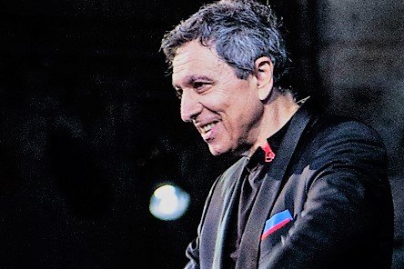 O Λουκάς Καρυτινός στο iefimerida: Από μικρό παιδί ονειρευόμουνα να γίνω αρχιμουσικός | iefimerida.gr 0
