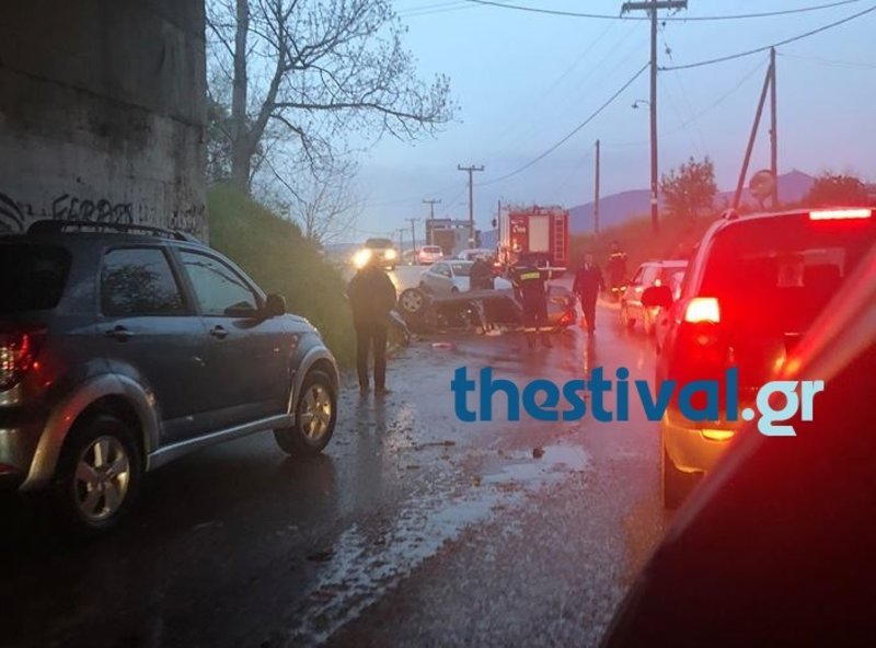 Θανατηφόρο τροχαίο: Ενας νεκρός και 3 τραυματίες στην Θεσσαλονίκης-Μουδανιών [εικόνες] | iefimerida.gr 1