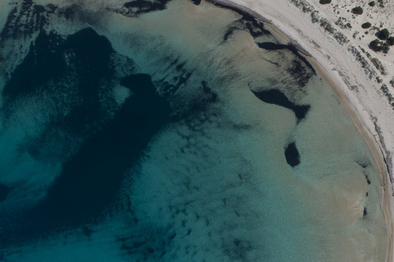 Βόλτα στη Βοϊδοκοιλιά -Ενα υδάτινο θέατρο σε σχήμα Ω, με γαλαζοπράσινα νερά [εικόνες]  | iefimerida.gr 6