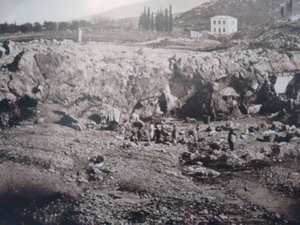 Μπουγάδα στις πηγές Καλλιρρόης