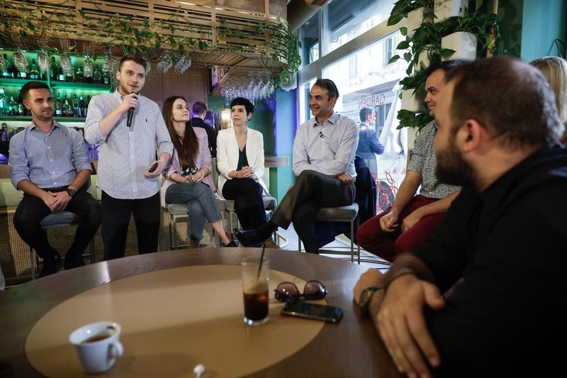 Θεσσαλονίκη: Ο Μητσοτάκης απάντησε σε ερωτήσεις νέων -«Η χώρα δεν θα μείνει ακυβέρνητη» [βίντεο] | iefimerida.gr 4