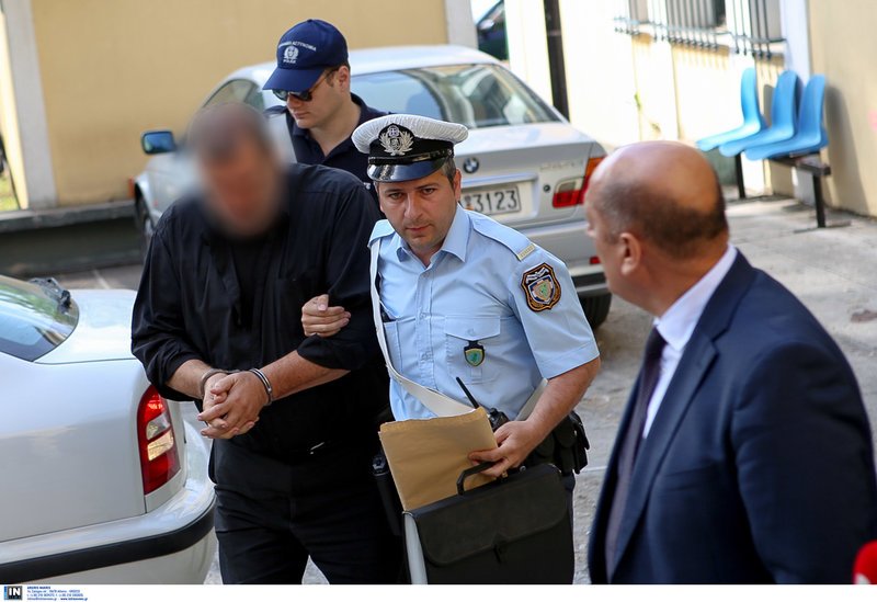 Στον εισαγγελέα ο οδηγός της νταλίκας που σκόρπισε τον θάνατο στον Κηφισό [εικόνες] | iefimerida.gr 3