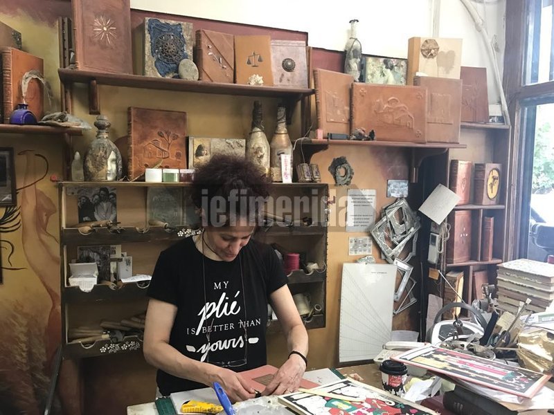 Βιβλία έργα τέχνης- Οι τελευταίοι βιβλιοδέτες της Αθήνας [εικόνες] | iefimerida.gr 7