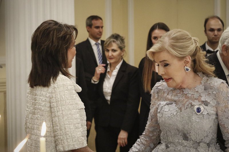 Μαριάννα Βαρδινογιάννη, Γιάννα Αγγελοπούλου, Μαριάννα Λάτση -Λαμπερές εμφανίσεις στο δείπνο για τον Κάρολο [εικόνες] | iefimerida.gr 23