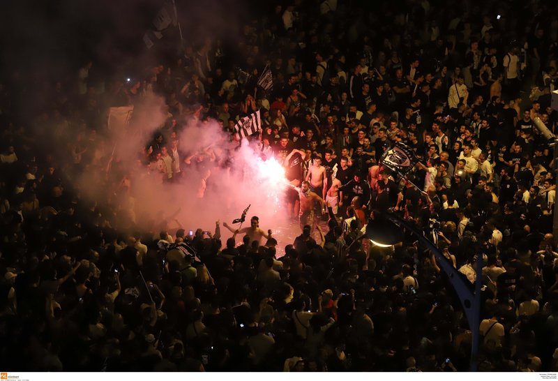 Αποθέωση για τον ΠΑΟΚ στη Θεσσαλονίκη -Πανηγυρισμοί μέχρι τα ξημερώματα [εικόνες & βίντεο] | iefimerida.gr 8