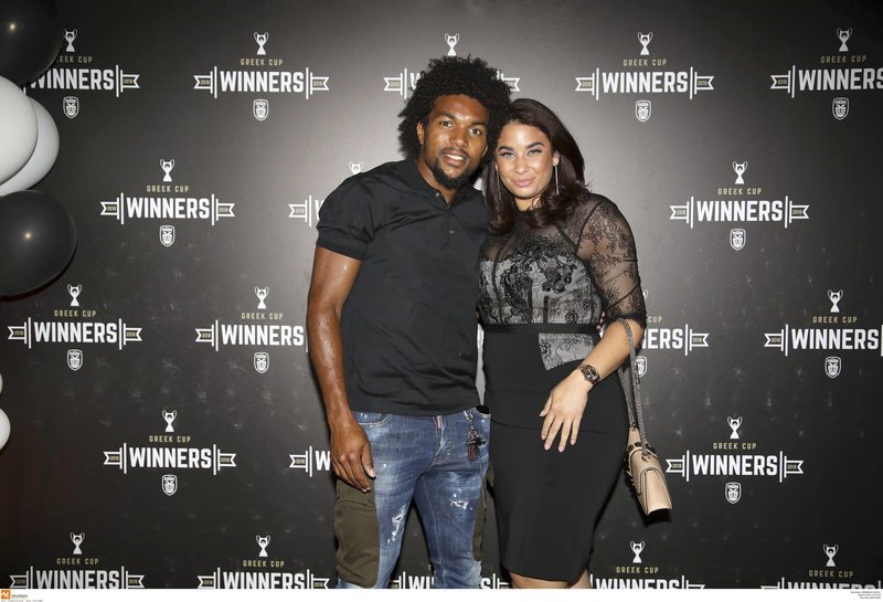 Το γλέντι του ΠΑΟΚ για το Κύπελλο στην Πάολα -Οι υποσχέσεις του Ιβάν Σαββίδη [εικόνες & βίντεο] | iefimerida.gr 6