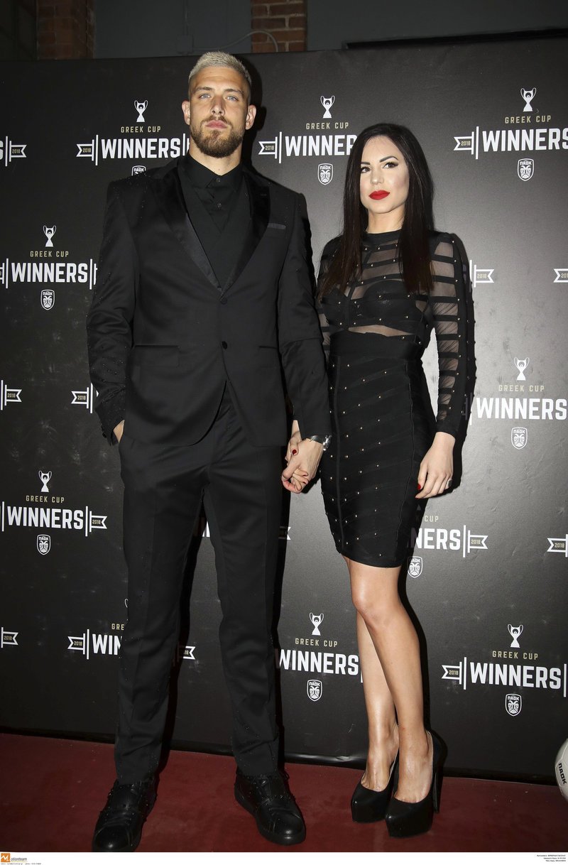 Το γλέντι του ΠΑΟΚ για το Κύπελλο στην Πάολα -Οι υποσχέσεις του Ιβάν Σαββίδη [εικόνες & βίντεο] | iefimerida.gr 7