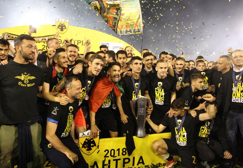 Η στέψη της πρωταθλήτριας ΑΕΚ μέσα στη Ριζούπολη [εικόνες] | iefimerida.gr 0