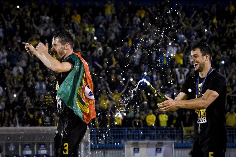 Η στέψη της πρωταθλήτριας ΑΕΚ μέσα στη Ριζούπολη [εικόνες] | iefimerida.gr 5