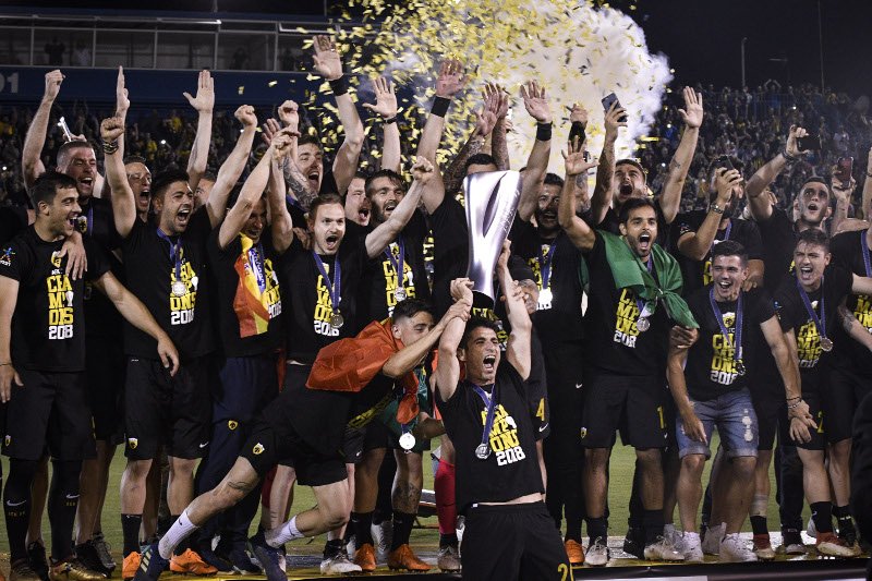 Η στέψη της πρωταθλήτριας ΑΕΚ μέσα στη Ριζούπολη [εικόνες] | iefimerida.gr 6